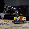 42121 LEGO Technic Raskas kaivinkone